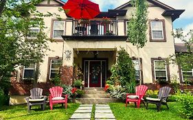 Wolf Creek Bed And Breakfast